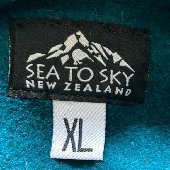 Teal Hoodie with New Zealand Print - Picture 3 of 4